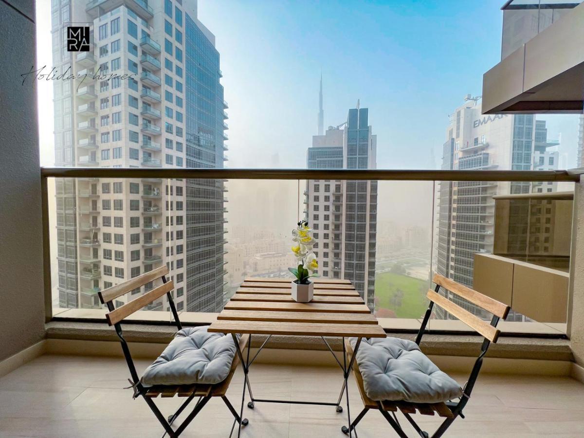 Mira Holiday Homes - Newly Furnished Studio In Downtown Dubaj Kültér fotó