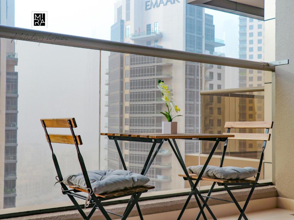 Mira Holiday Homes - Newly Furnished Studio In Downtown Dubaj Kültér fotó