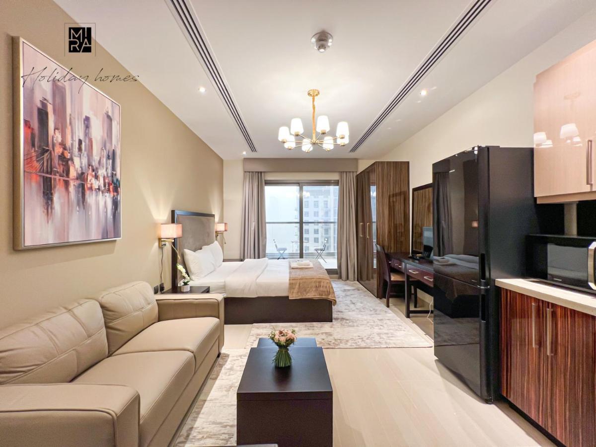 Mira Holiday Homes - Newly Furnished Studio In Downtown Dubaj Kültér fotó